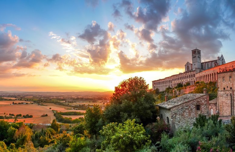 Vacanze in Umbria - veduta di assisi